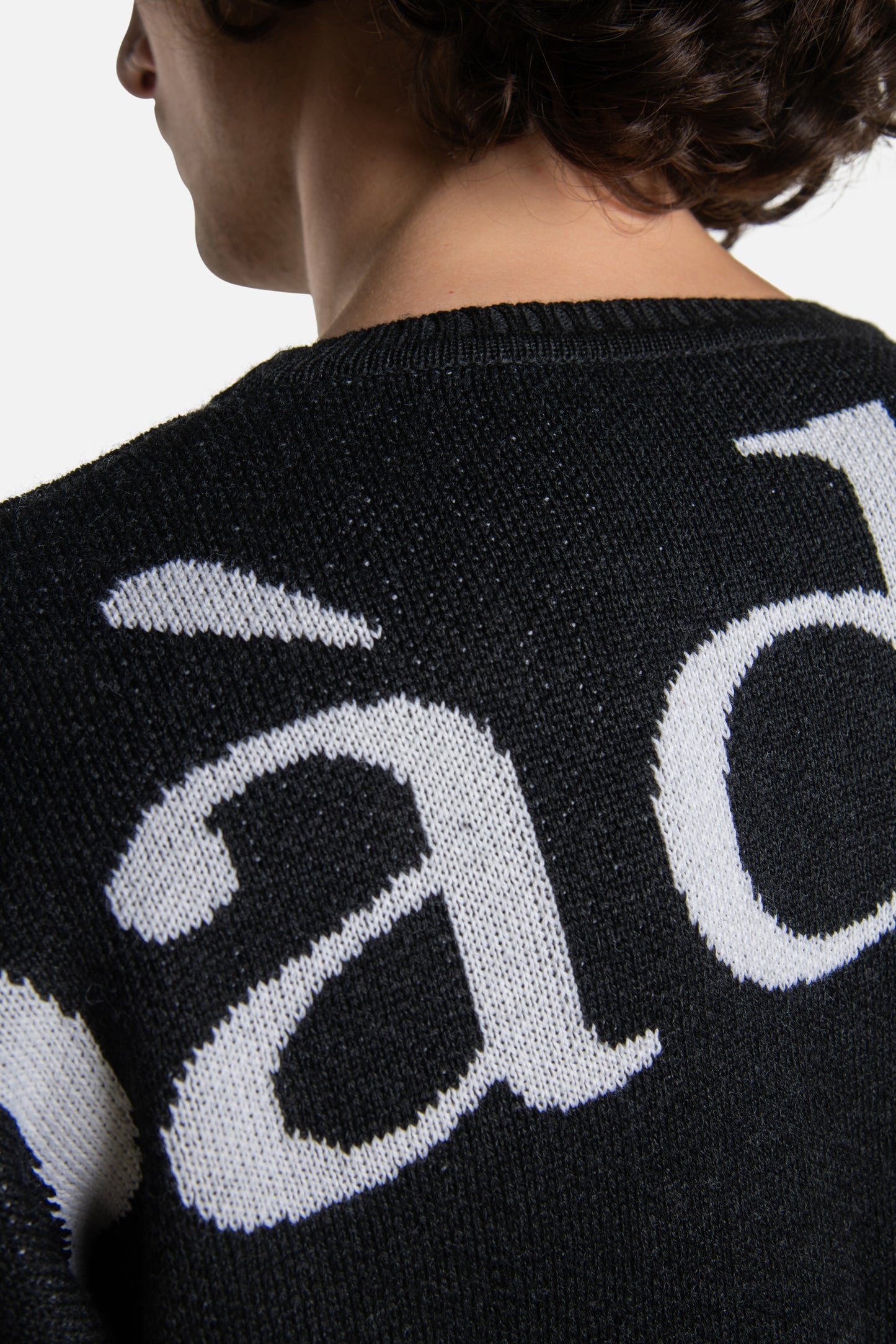 labàdienà Sweater 2026