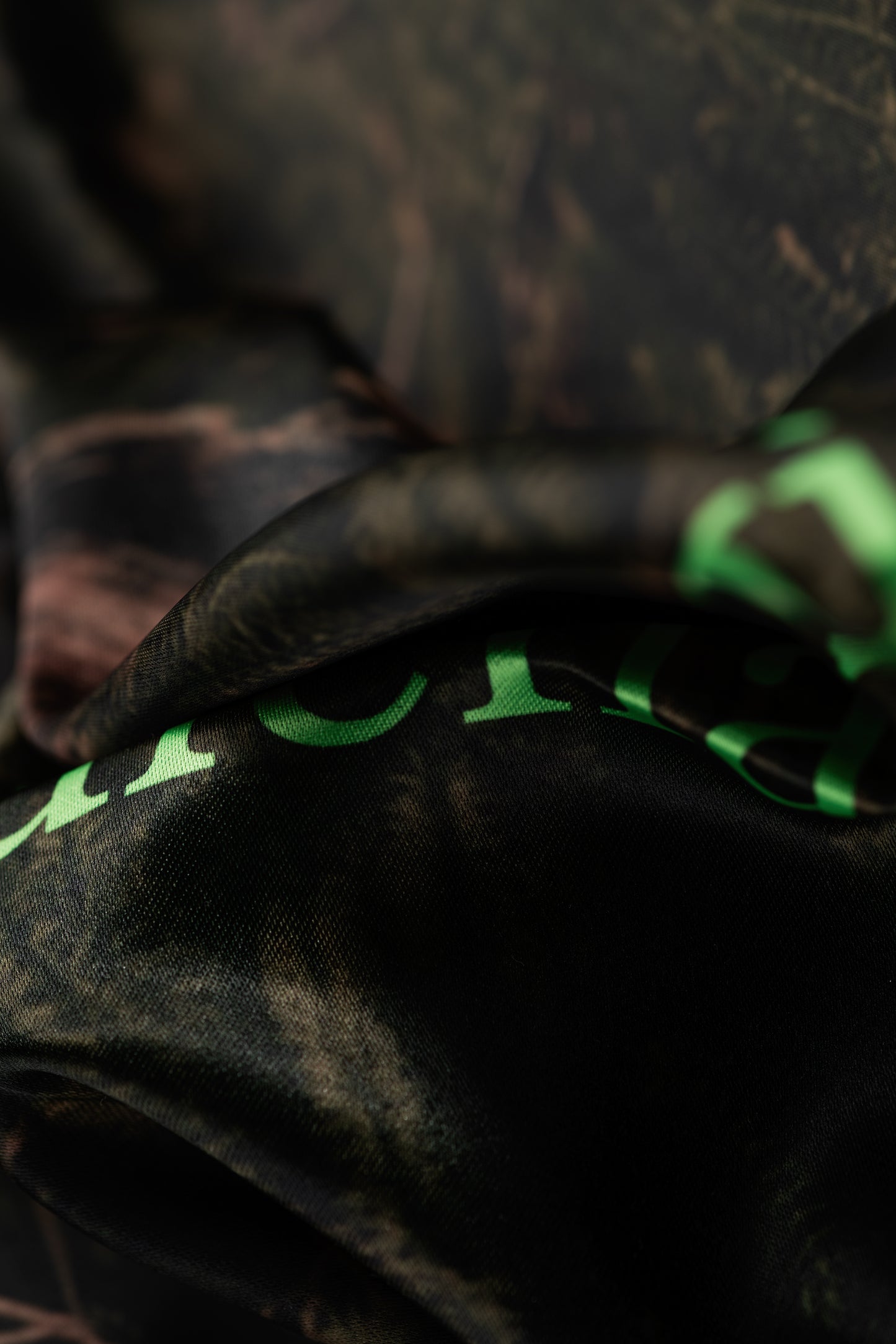 labàdienà X Sengirės Fondas scarf